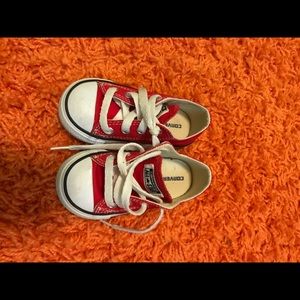 Toddler size 5 Converse
